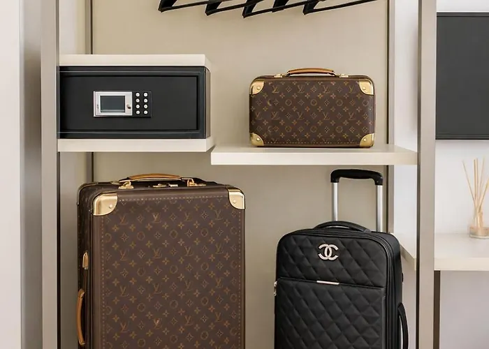 Scavi E Chiesa - In Centro Πανσιόν 3*