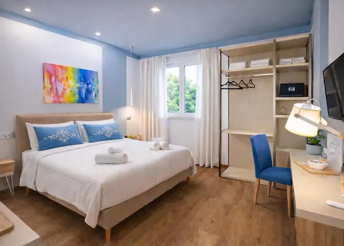 Scavi E Chiesa - In Centro 3*